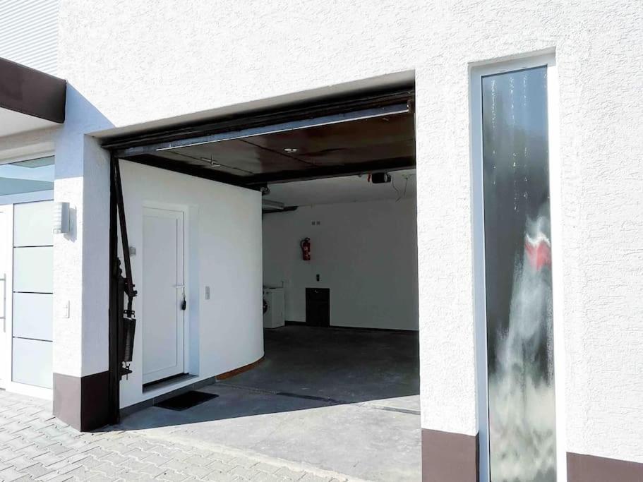 Apartment 100 Qm Im Weindorf - Balkon/Garage Aspisheim Luaran gambar