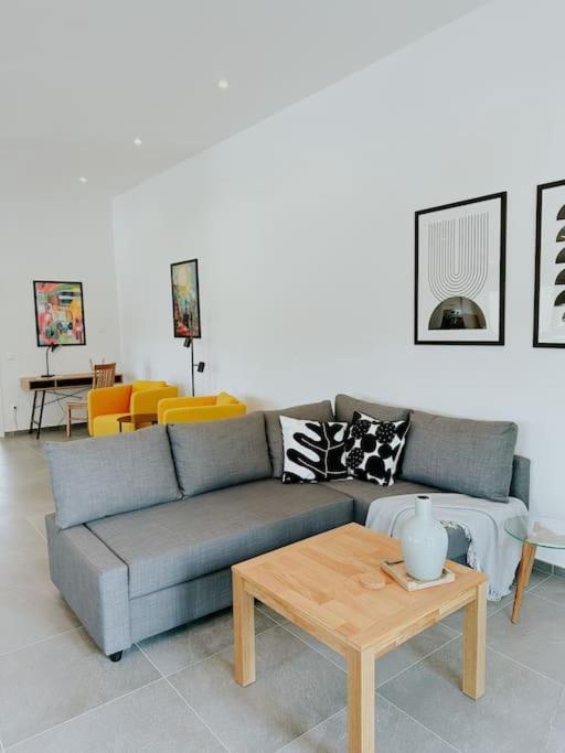 Apartment 100 Qm Im Weindorf - Balkon/Garage Aspisheim Luaran gambar